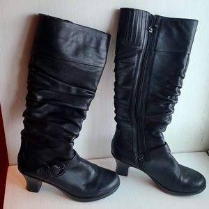 Black mid-calf Dansko boots (EU 39)